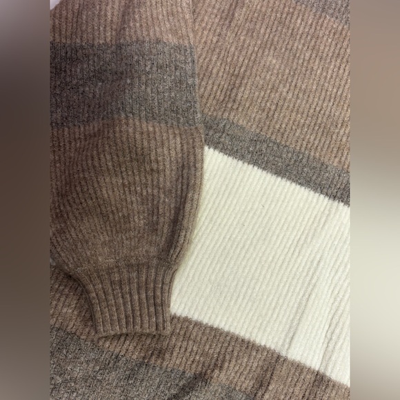 323. Lulu's Women's Sweater Dress - Brown, Gray, and White - Picture 4 of 6